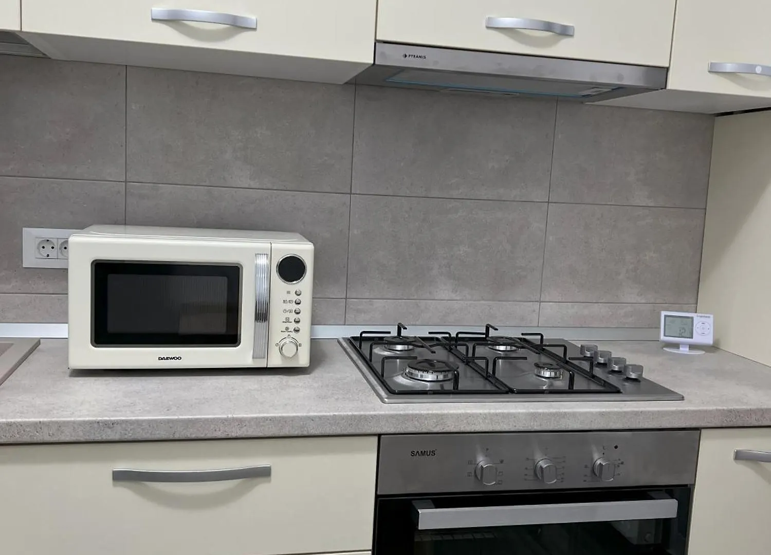 Refined Studio Haven At Exigent Plaza - 08 Bucarest 0*,  Romania